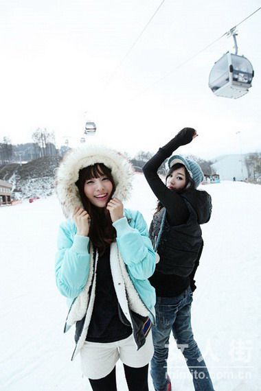 韩国MM 冬季最新滑雪甜美出游装